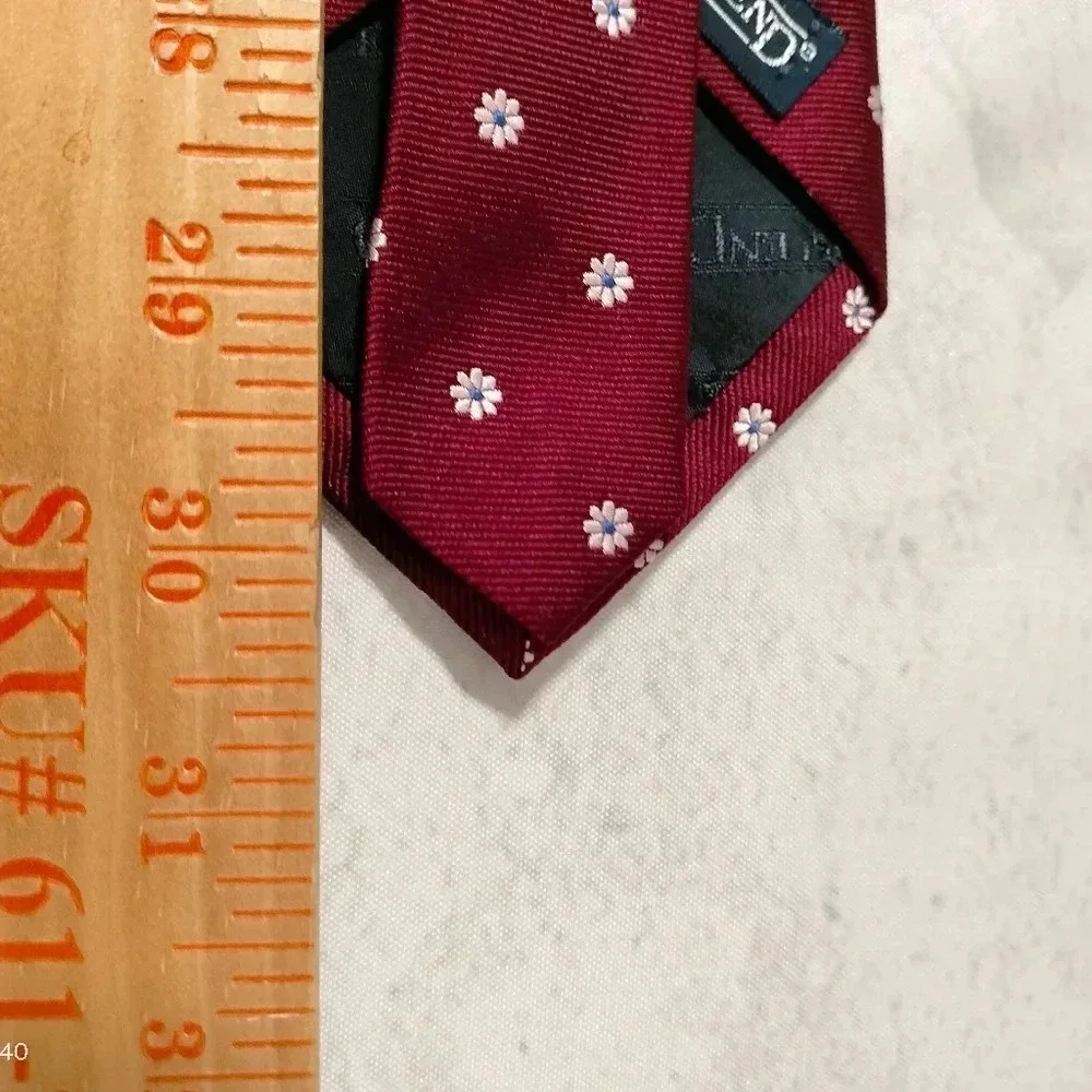 Lands End Men's Tie Maroon White Floral Silk Handsewn Long Imported Fabric
